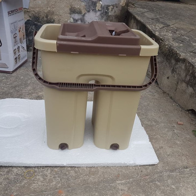 Cây Lau Nhà Tự Vắt Tặng Kèm 2 Mop Lau Eden - Hàng Nhập Khẩu