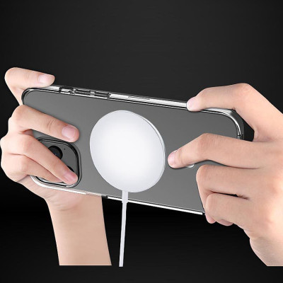 Ốp Lưng Clear Hỗ Trợ Sạc Từ Tính Dành Cho IPhone 13ProMax/13Pro/13 - Hàng chính hãng