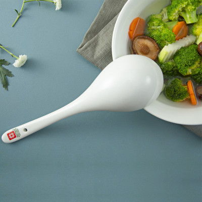 Combo 2 chiếc muôi múc canh cán cong sứ Long Phương