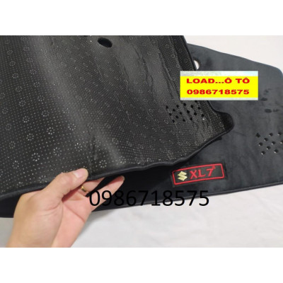 Thảm Taplo Chống Nắng Xe Suzuki XL7 2023-2019 Mẫu Taplo Da Carbon, Nhung Lông Cừu Chống Nắng Taplo Cao Cấp