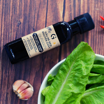 Dầu mè đen GUfoods - Giàu omega 3-6 và chất chống oxy hóa, Lành mạnh, Phù hợp eat clean, Trộn salad, Cho bé ăn dặm (chai 120ml)