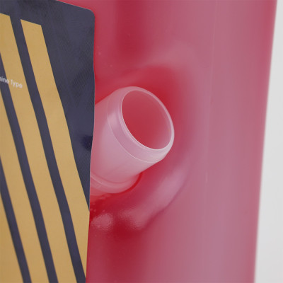 Nước Làm Mát Động Cơ Màu Đỏ AISIN Long Life Coolant 20% 1 Lít LCPM20A1LR - Nhập Khẩu Chính Hãng