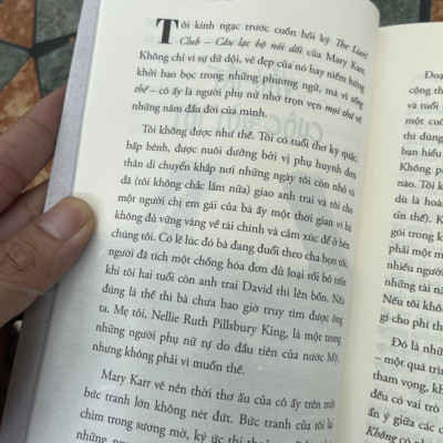 CHUYỆN NGHỀ VIẾT VÀ GÓC KHUẤT CUỘC ĐỜI CỦA ÔNG HOÀNG KINH DỊ – Stephen King – Nguyễn Hà An dịch – 1980books – NXB Thanh Niên (Bìa mềm)