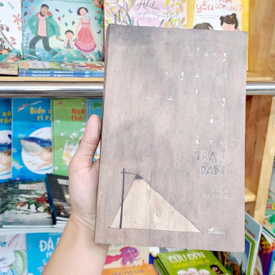 Những Ngã Tư Và Những Cột Đèn