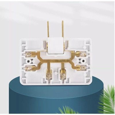 Ô Cắm Dẹt Chia 3 - Phích Cắm Chia 3 Ổ - Xoay 180 Độ - Dành Cho Không Gian Hẹp, Tiện Dụng - TakyHome 8607