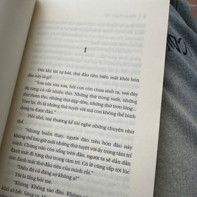 KẾT TINH THẦM LẶNG - Ogawa Yoko - Uyên Thiểm dịch - Nhã Nam