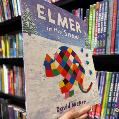 Sách - Elmer in the Snow by David McKee - Sách ngoại văn, sách thiếu nhi tiếng Anh, bìa mềm, nhập khẩu UK