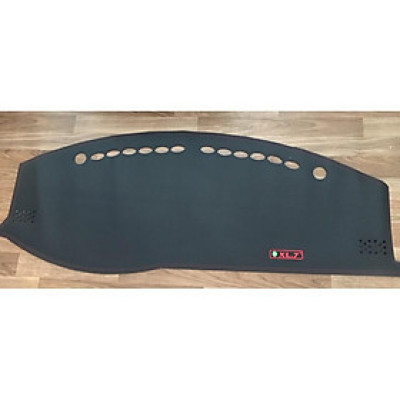 Thảm taplo xe Suzuki XL7 2020-2023 nhung lông cừu, da carbon có chống trượt cao cấp