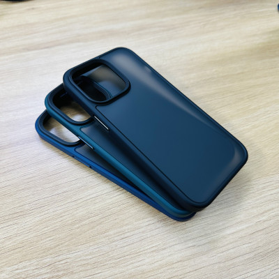 Ốp lưng Likgus lưng nhám viền màu dành cho iPhone 13 Pro - hàng chính hãng