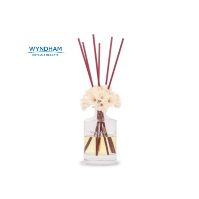 Que mây tán hương khách sạn 5* Wyndham Hotel