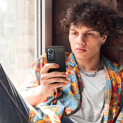 Ốp lưng chống sốc vân kim loại cho Xiaomi Mi 12 / Mi 12 5G hiệu Likgus (chuẩn quân đội, chống va đập, chống vân tay) - Hàng nhập khẩu