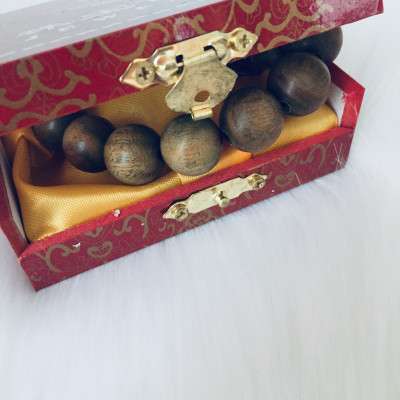 Bộ Vòng đeo tay phong Thủy Gỗ Đàn Hương Xanh Tự Nhiên Ấn Độ, Kèm Hộp đựng lót nhung nỉ