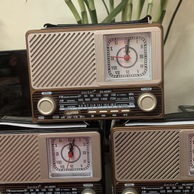 ĐÀI RADIO USB NGHE NHẠC WAXIBA XB-402 BT CÓ ĐỒNG HỒ ,NGHE FM/AM/SW LOA SIÊU LỚN hàng chính hãng