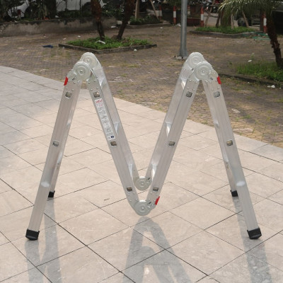 Thang nhôm gấp đa năng 4 khúc  Ameca chân choãi - 1m8 - 2m3 - 2m9