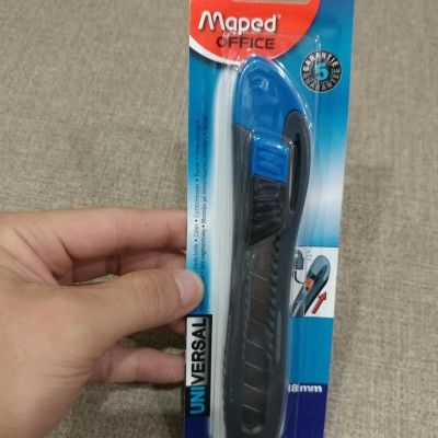 Dao Rọc Giấy Maped Plastic Phổ Thông 18 mm - 018310 - Màu Xanh