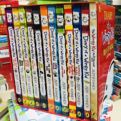 Truyện thiếu nhi tiếng Anh - Diary of a wimpy kid Collection