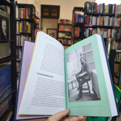 Sách - Seven Keys to Modern Art by Simon Morley - Art/ Nonfiction in English