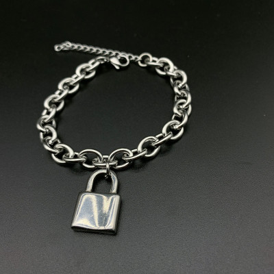 Vòng đeo tay xích tròn titanium không gỉ lắc khoá cá tính