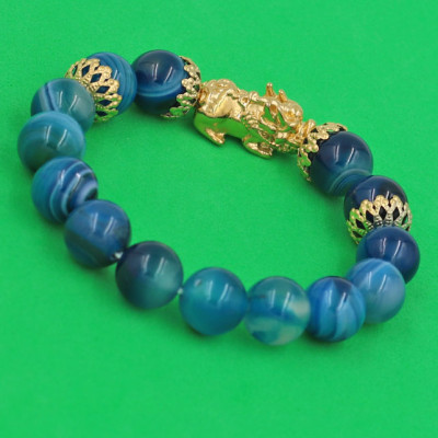 Vòng đeo tay Thạch Anh Xanh Da Trời sọc 12 ly - Vòng tay Tỳ Hưu Phong Thủy Chiêu Tài Lộc inox vàng VTAXBSTHBKV12