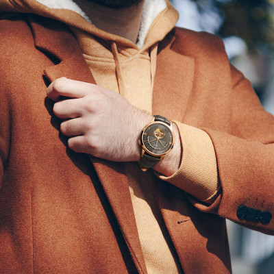 Đồng hồ nam chính hãng IW CARNIVAL IW525G-3 Kính sapphire ,chống xước,Chống nước 30m ,Bảo hành 24 tháng,Máy cơ (Automatic),Dây da cao cấp,thiết kế lộ cơ thể thao 