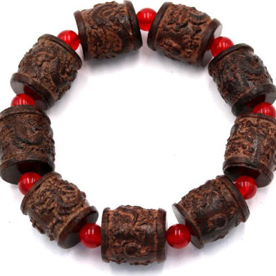 Vòng tay chuỗi hạt trụ rồng gỗ đàn hương TRNCS1