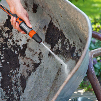 Vòi phun cổ điển cầm tay Gardena 18300-50