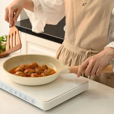 Chảo chiên chống dính phủ gốm Hàn Quốc size 24cm cán gỗ đáy từ
