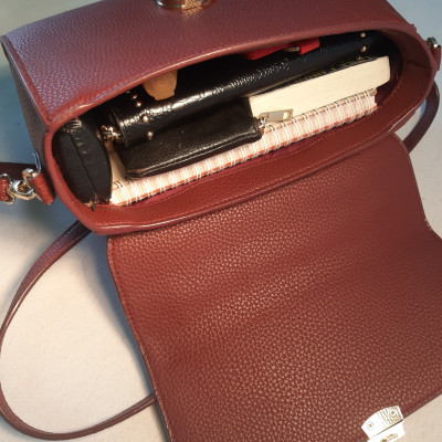 Túi xách đeo vai mềm  đáy rộng cao cấp CL-42Red