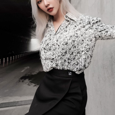 Áo somi tay ngắn đốm trắng