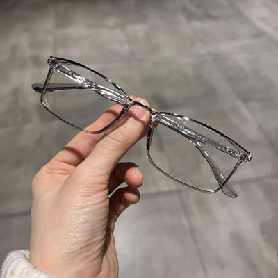 Kính nhựa dẻo Mắt vuông nhỏ