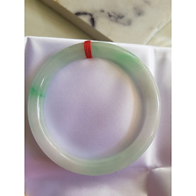 Vòng ĐÁ CẨM THẠCH TỰ NHIÊN TR Lý SAO 58  Size vòng 58mm x Dầy 8mm màu Trắng Bóng xanh lý nhẹ Đẹp sang  Nữ mệnh Kim mệnh Thủy 56kg - 68kg đeo ạ