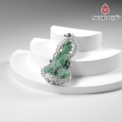 Mặt dây chuyền phật bà cẩm thạch bọc bạc 49x28mm mệnh mộc, mệnh hỏa - Ngọc Quý Gemstones