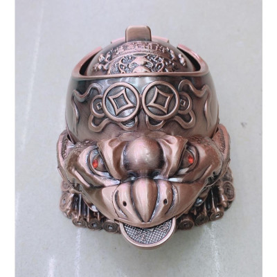 Gạt tàn bằng đồng hình con cóc ngậm tiền xu