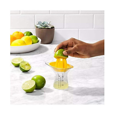Dụng cụ vắt chanh OXO có vạch đo dung tích Hàng chính hãng