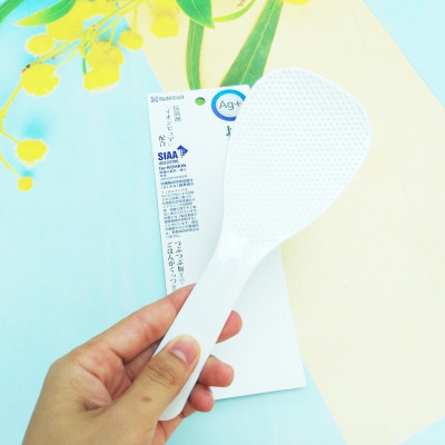 Muôi xới cơm ion bạc kháng khuẩn, có tính chịu lực cao, bền chắc cho thời gian sử dụng lâu dài - nội địa nhật Bản 
