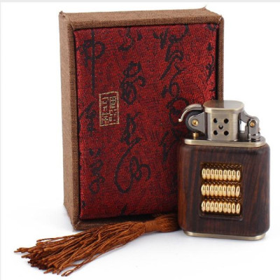 Vỏ Hột Quẹt Bật Lửa Chief CF 217 Gỗ Họa Tiết Bánh Xe - Dùng Xăng Bấc Đá