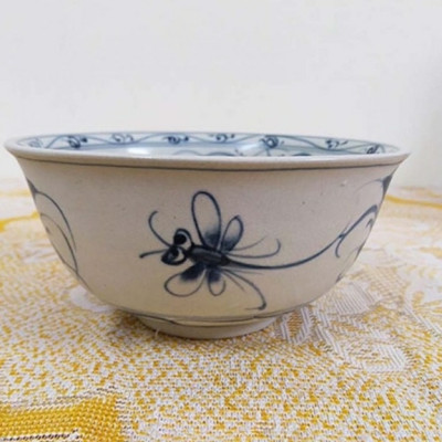 Bộ chén dĩa ( bộ bàn ăn) men rạn vẽ chuồn khoai gốm Gia Hưng Bát Tràng