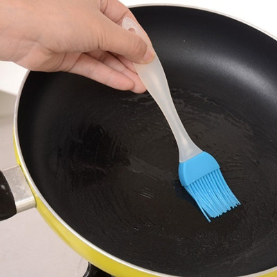 Combo 2 Cây Cọ Silicon Cán Trong Quét Dầu, Bơ, Kem Trang Trí Bánh (ngẫu nhiên)- Hàng Loại 1