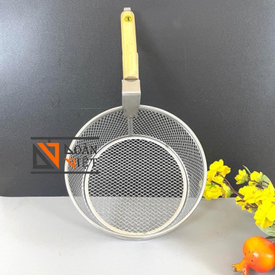 RỔ CHIÊN KHOAI TÂY, GÀ RÁN tay cầm gỗ 22 cm - INOX không rỉ, viền inox chắc chắc. Chuyên phục vụ Sp Gia dụng, Khuôn làm