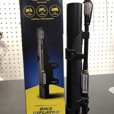 Máy bơm lốp xe đạp, xe máy, mô tô siêu tốc MICHELIN 12320 dùng pin