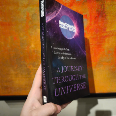 Sách - A Journey Through The Universe by New Scientist - Science / Nonfiction / Space in English