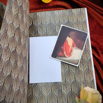 Sách - Khi Yêu - Phiên bản Khổ lớn Bìa gỗ