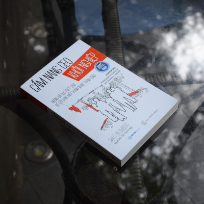 Cẩm nang CEO khởi nghiệp (Startup CEO) - Tác giả Matt Blumberg - truyền cảm hứng cho các CEO khởi nghiệp tích cực hơn trước những khó khăn của mình