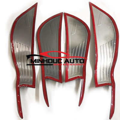 ốp tapli cánh cửa cho xe Suzuki XL7