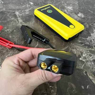 Bộ kích điện ô tô 12V/800A , kiêm pin sạc dự phòng 12000mAh Goodyear GY-2626