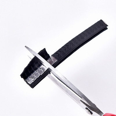 Gioăng Cao Su Chữ U Lõi Thép Chống Va Đập Cánh Cửa Ô Tô – Cuộn Dài 5M