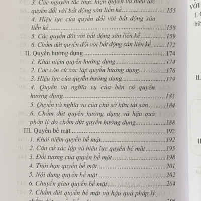Tài Sản Và Vật Quyền - Sách Chuyên Khảo