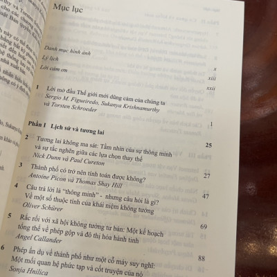 KIẾN TRÚC VÀ THÀNH PHỐ THÔNG MINH - Sergio M. Figueiredo, Sukanya Krishnamurthy & Torsten Schroeder –NXB Xây dựng