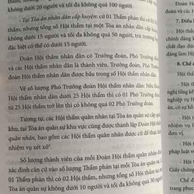 Cẩm nang pháp luật và nghiệp vụ dành cho Hội thẩm trong xét xử các vụ án dân sự