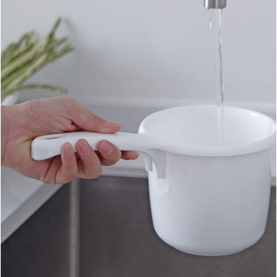 Combo gáo nước 1.3L + vỉ 5 chiếc móc treo quần áo - made in Japan